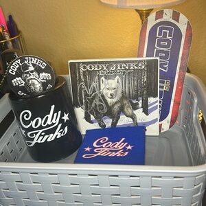 Cody Jinks Fan Basket 
💿Comes with SIGNED CD!